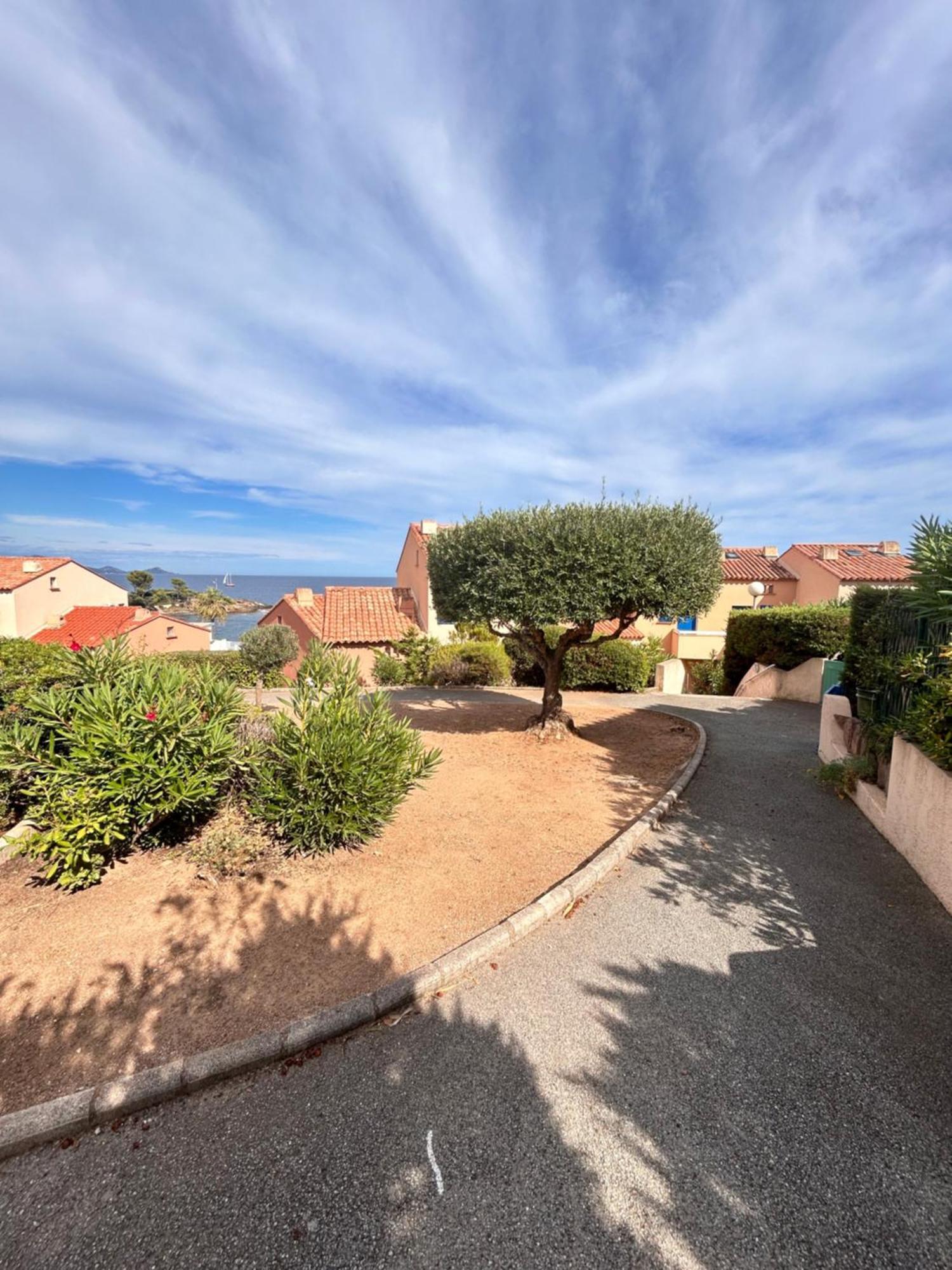 Appart Le Grand Bleu Saint Aygulf Fréjus Exterior foto